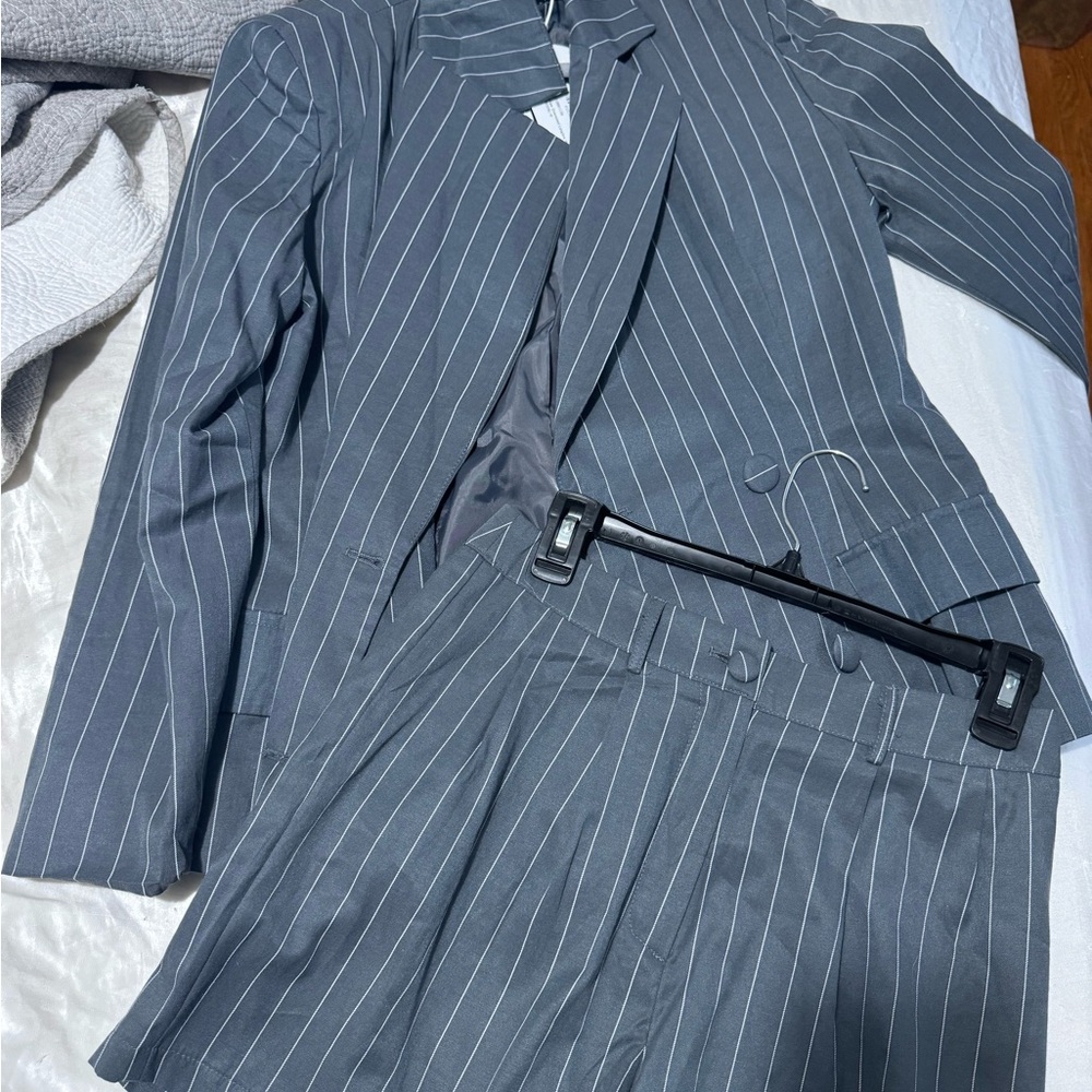 Boohoo matching set blazer and shorts